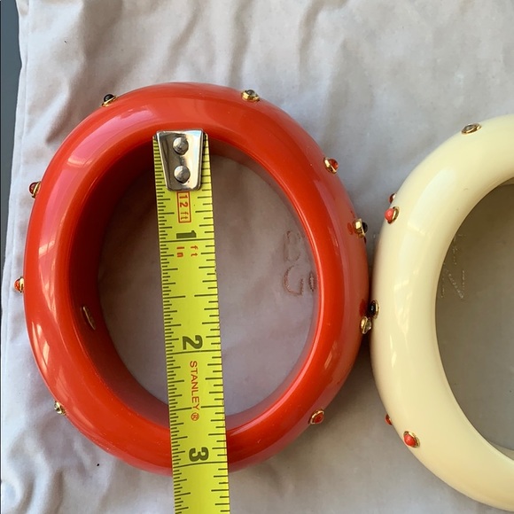 2 jeweled Bracelets - Picture 7 of 9